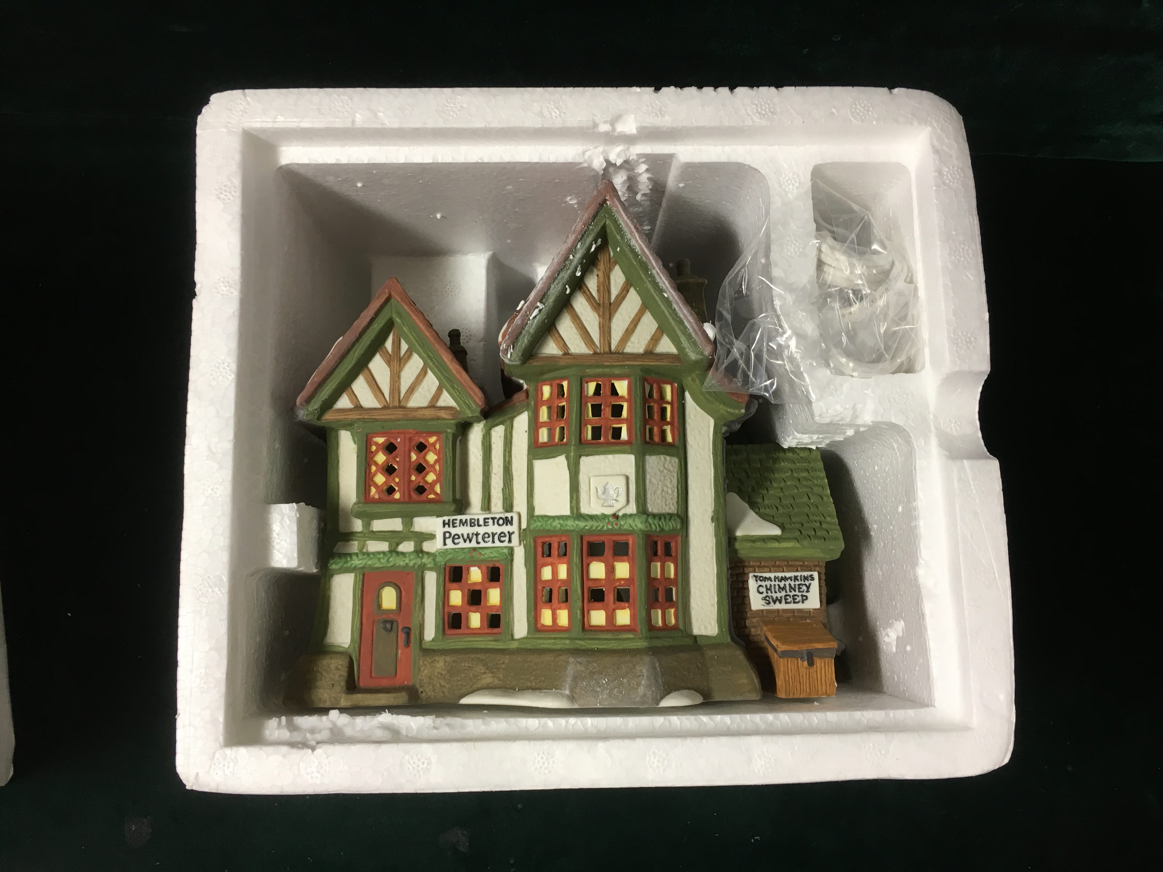 Dept 56 All Through The House Theodore Adjusting Time Grandfather Clock NIB AT2 Dept 56 All Through The House Theodore Adjusting Time Grandfather Clock NIB AT2